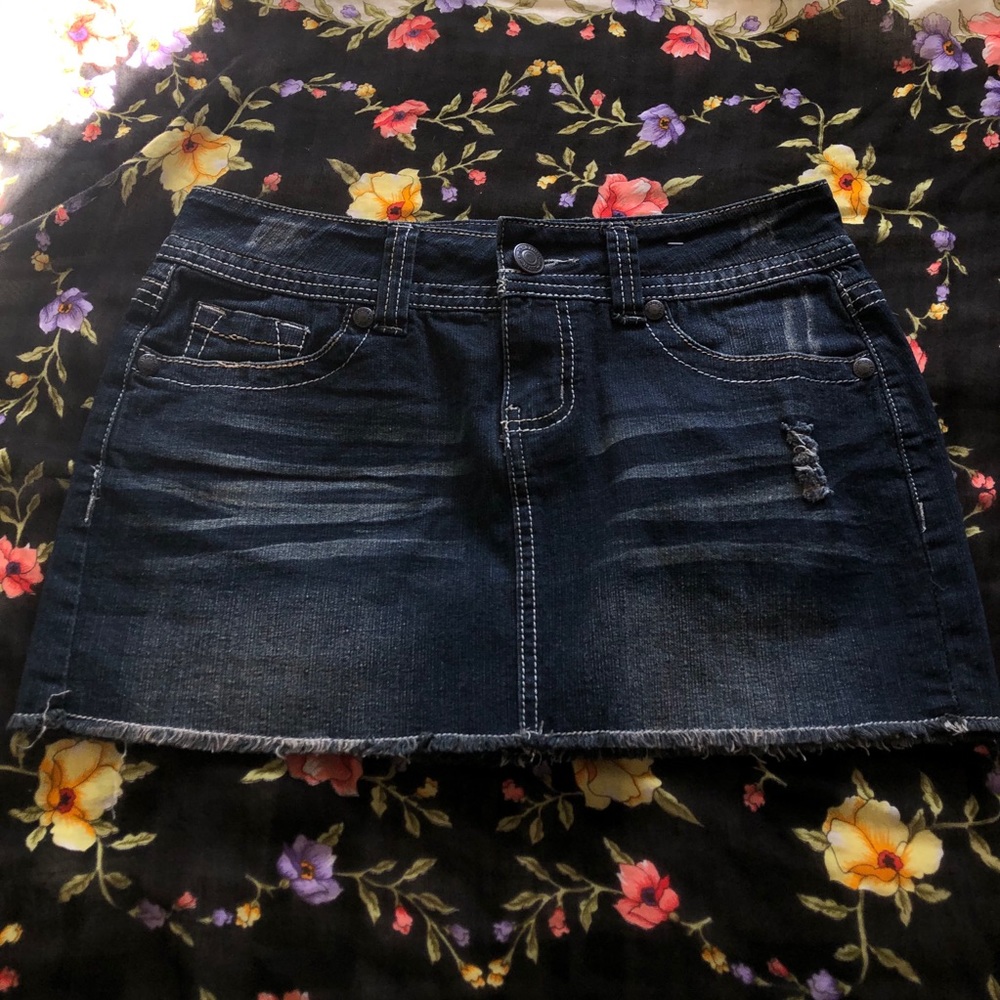 Y2k mini skirt